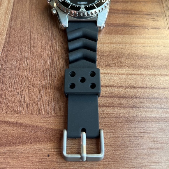 Seiko Kinetic Scuba Diver SKA371 - Picture 3 of 8